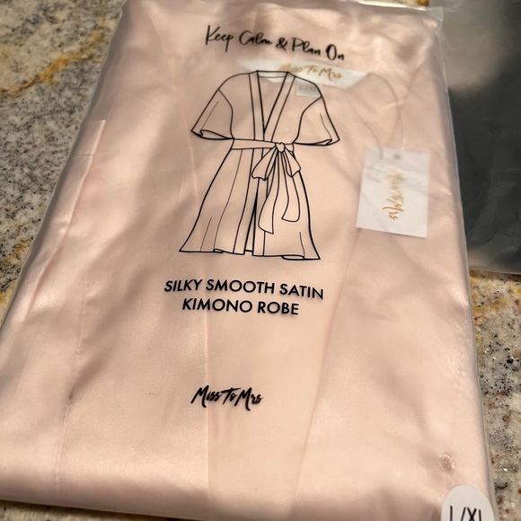 Wedding night!! All new except the bride pajama, set, only worn once size XL - Picture 2 of 5